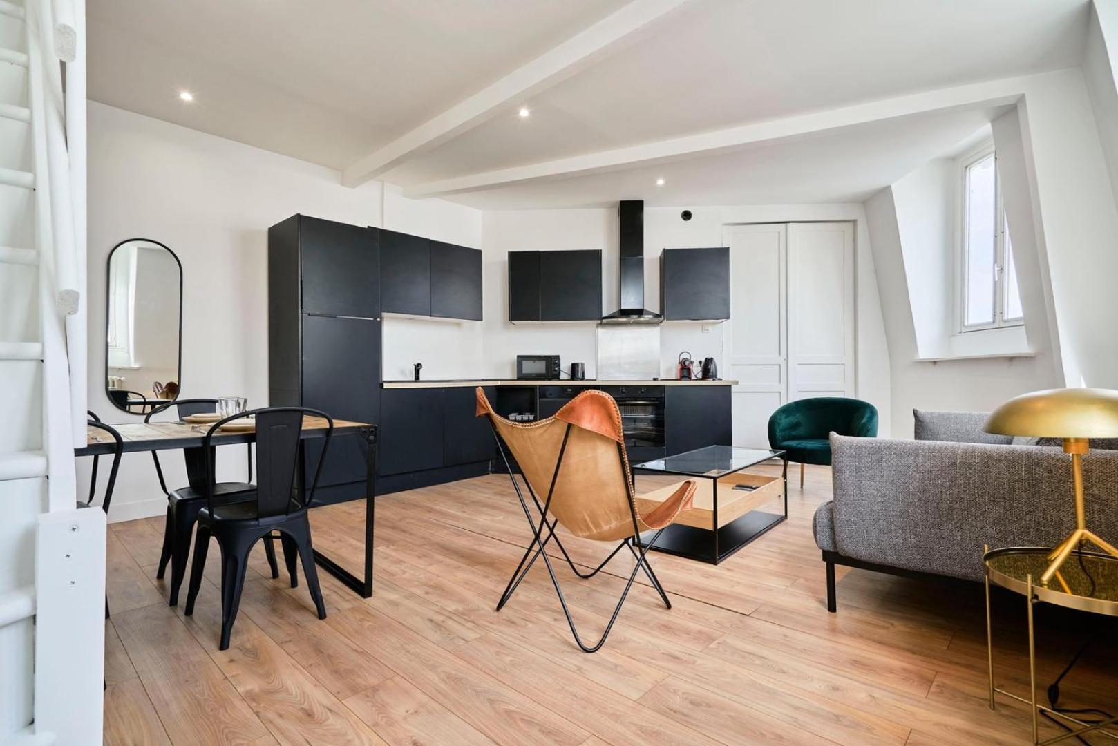 Duplex 2 Bedrooms 2 Bath Lille Exteriér fotografie