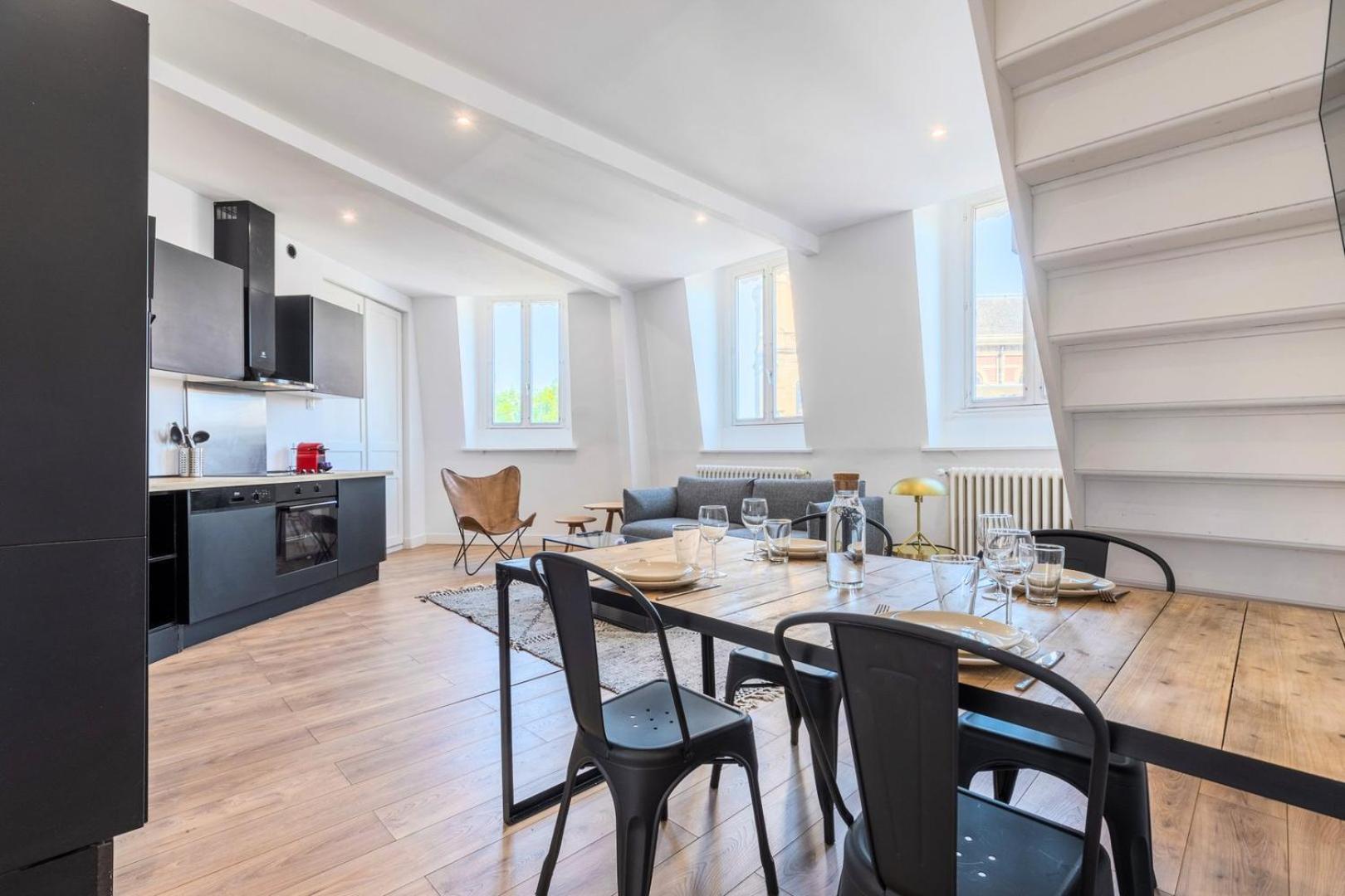 Duplex 2 Bedrooms 2 Bath Lille Exteriér fotografie